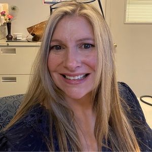 Meet your Posher, Teresa